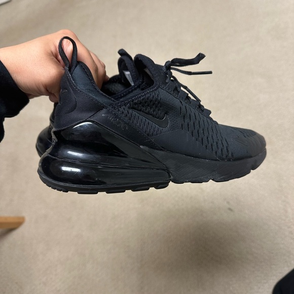 Nike Black Air Max 270 Sneakers - Picture 2 of 6